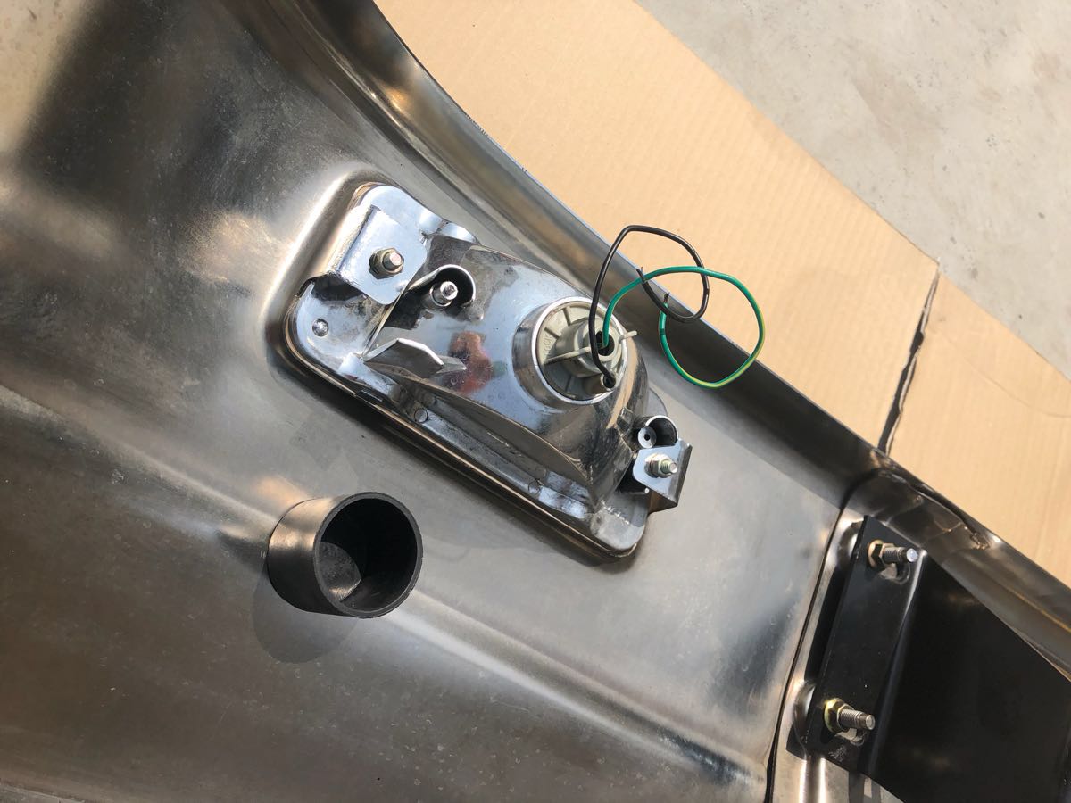 引取り限定】メッキバンパー スーパーグレートタイプ 2tワイド汎用 JET