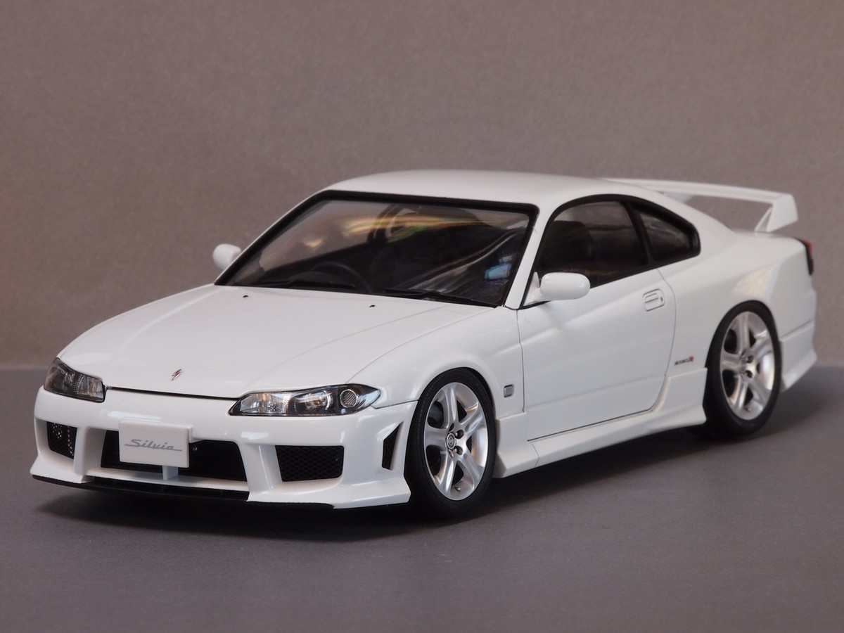 アオシマ 1/24 S15 シルビア Spec.R スーパーディテール 完成品(完成品