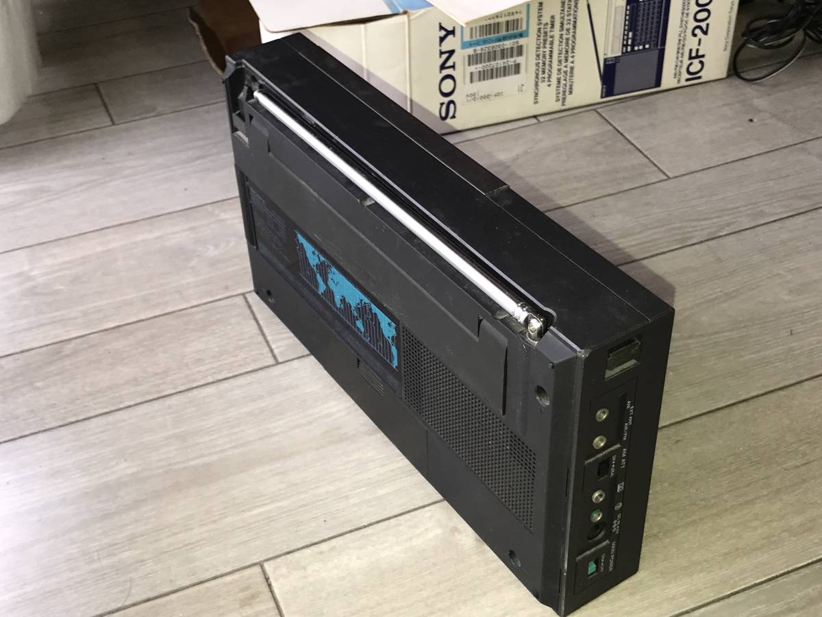 ラジオの経典 SONY ラジオ ICF-2001D PLLシンセサイダーレシーバー 元