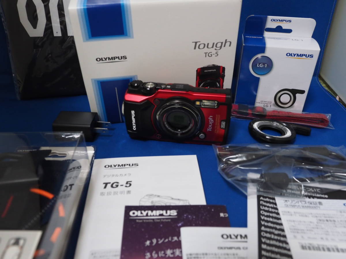 美品 OLYMPUS オリンパス デジタルカメラ Tough TG-5 赤レッド(防水・長期保証あり・おまけ有)