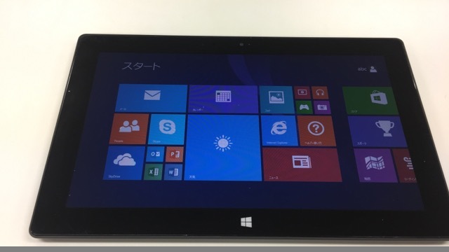 004 ☆送料無料☆ Surface RT／Model：1516／Microsoft（マイクロソフト）／Windows RT 8.1／32GB／ジャンク扱い