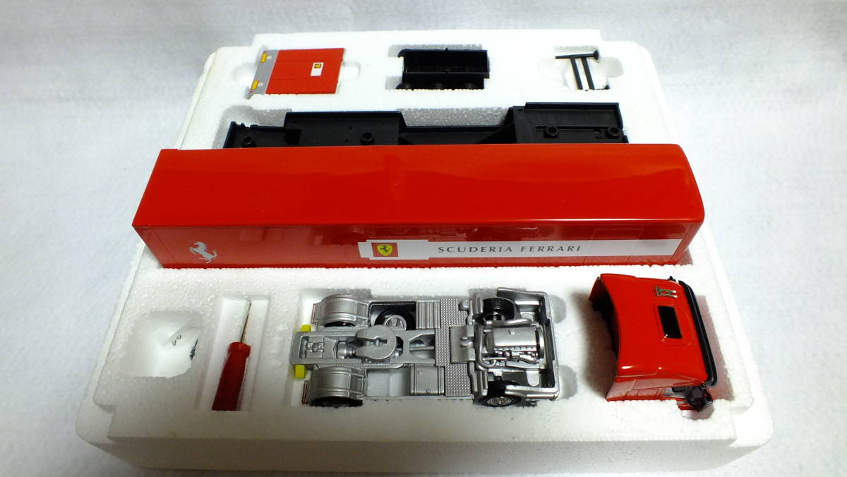 1/64 ダイドー フェラーリトランスポーター Iveco LD-Ferrari first