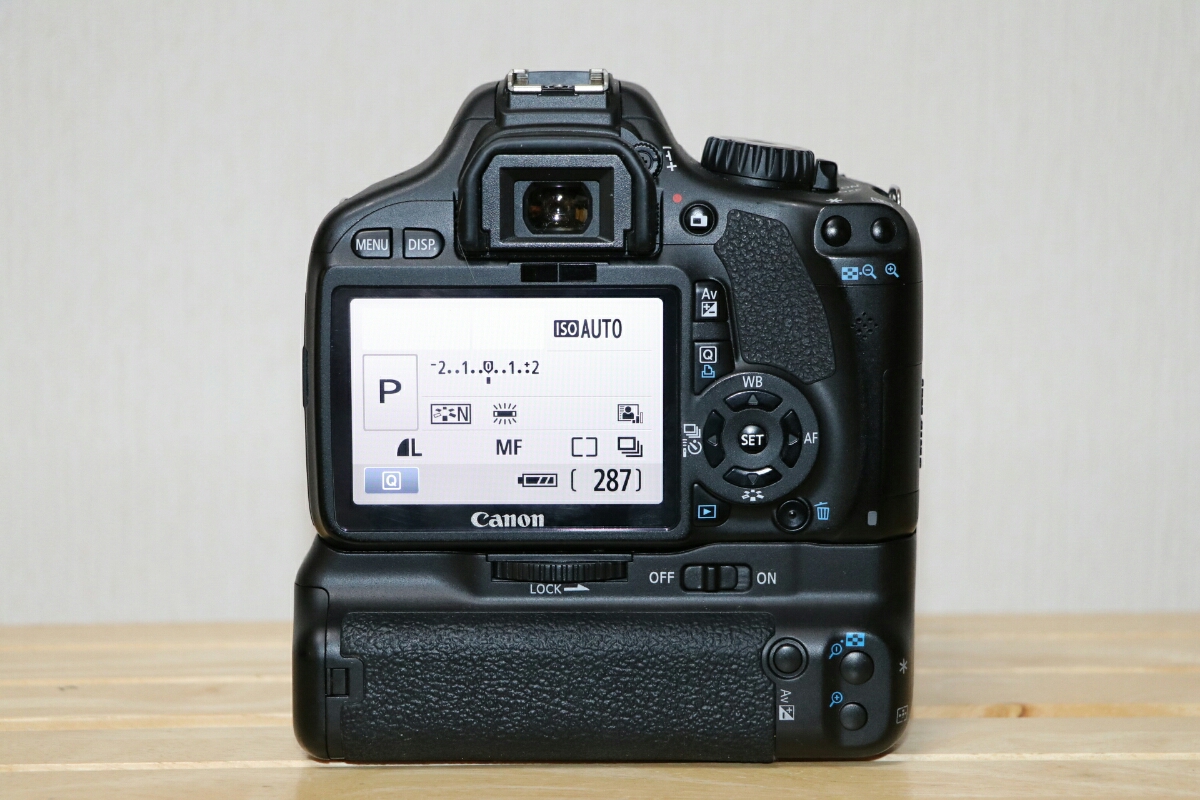処分☆キャノン EOS Kiss X4ボディ&バッテリーグリップ☆レンズ2本 