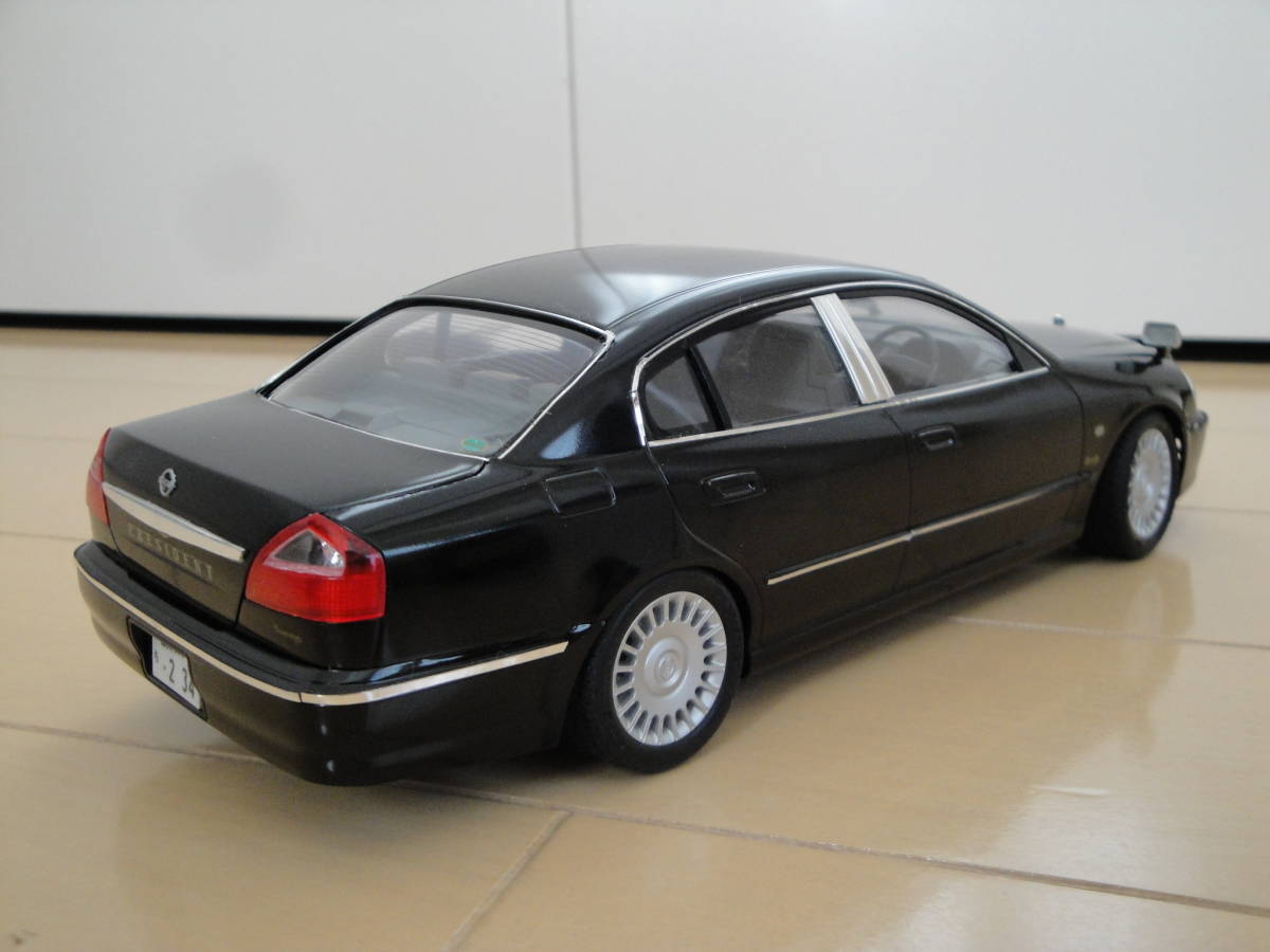 1⁄24 アオシマ プレジデント F50 G50 プラモデル 完成品 ニッサン 