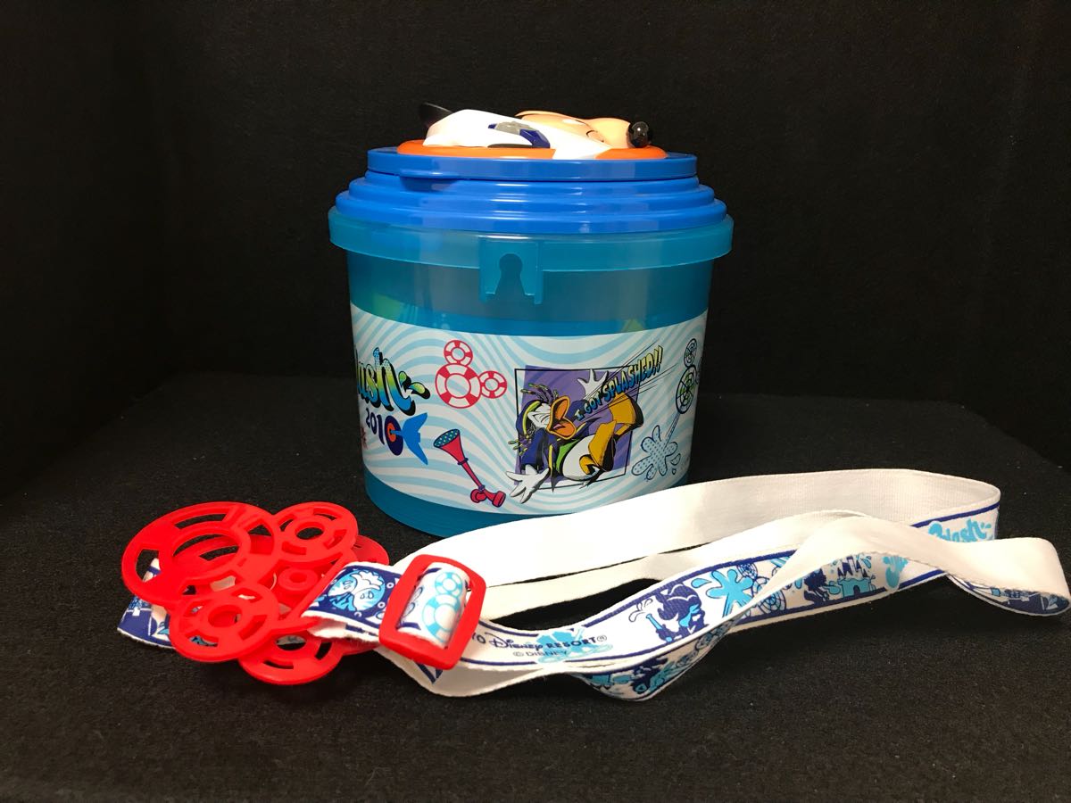 Tdrサマースプラッシュ10 ミッキー フレンズ ２段になるポップコーンバケット ストラップ付き パーク おかわり ポップコーンケース ディズニー 売買されたオークション情報 Yahooの商品情報をアーカイブ公開 オークファン Aucfan Com
