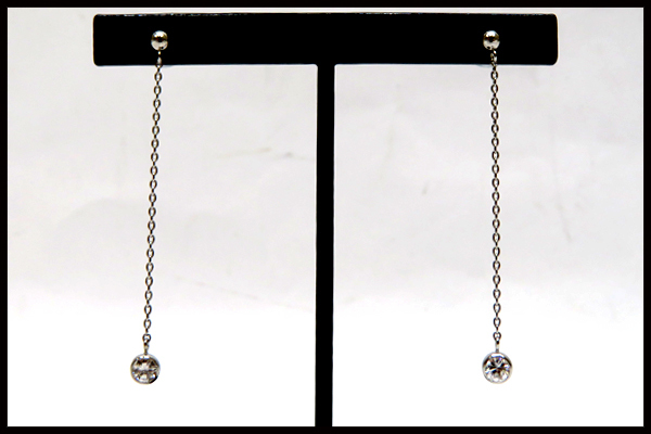 新品★Pt900ダイヤモンド0.2ctチェーンピアス★ダイヤ各0.1ctロングピアス ぶら下がりピアス プラチナピアス ソーティング付★