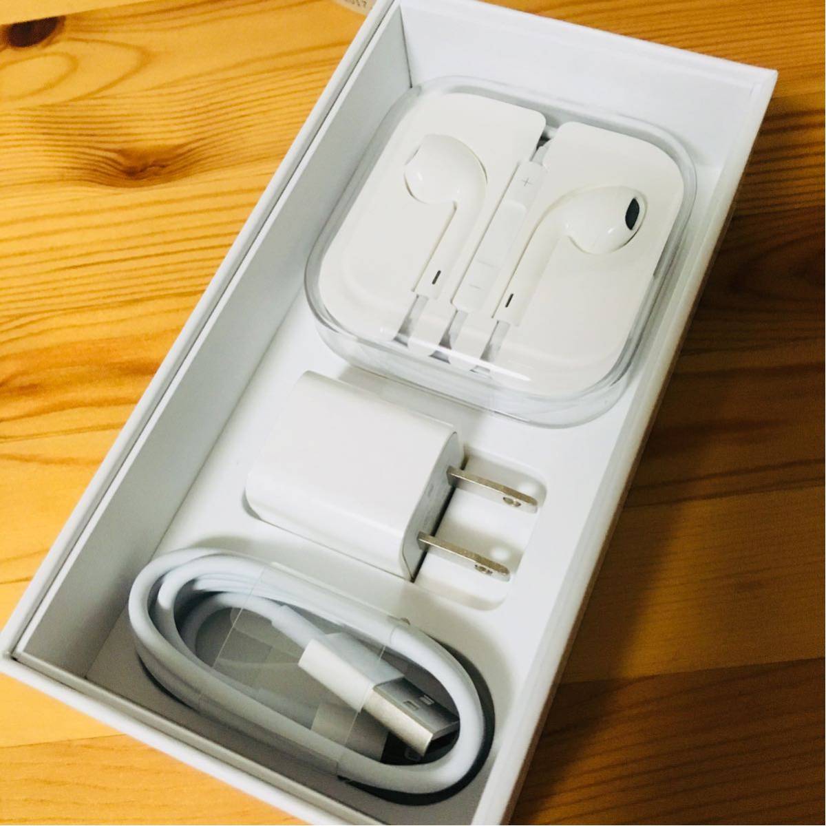 Apple ストア購入 SIM フリー iPhone SE 32GB スペースグレイ MP822J/A 