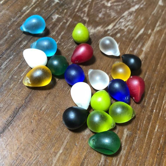 オールドボヘミアン ウェディングビーズ 小さな美玉 20個_1