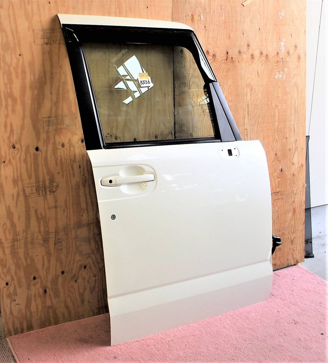 BS36綺麗◆N-BOX[JF1 JF2]★右フロントドア 前ドア★パール★整理番号Q12015030