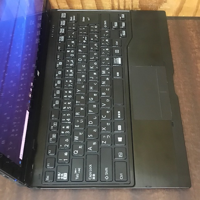 Tab ARROWS 富士通 Q704⁄H Q704 | 中古 Core Windowsタブレット : Q704