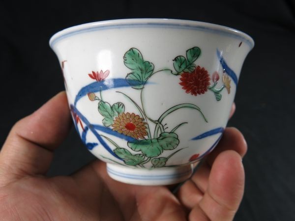 大明嘉靖年制 底款　紅釉　洒金　彩绘人物　碗　中国美術　古董品　茶碗　古磁器時代 大明嘉靖年製色絵碗 磁器 中国 焼き物 色絵