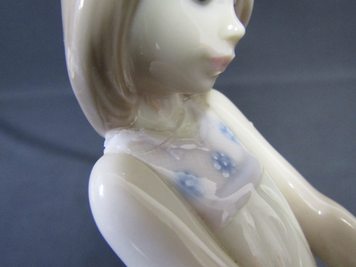 LLADRO リヤドロ ＃5605 「お花の宝物」 廃盤 ジャンク y20-416199