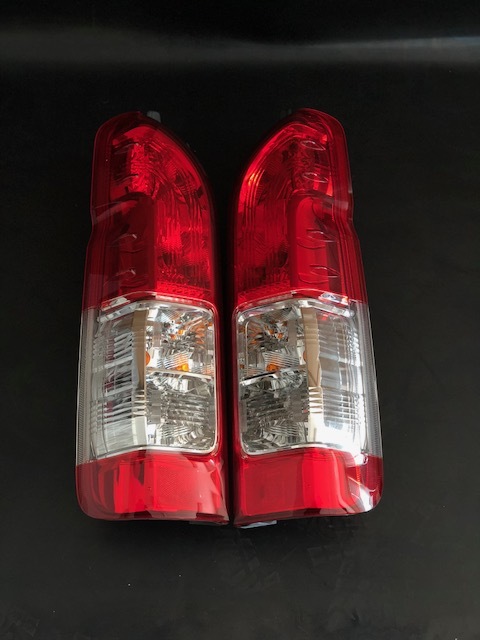 ハイエース 4型 テールランプ 200系 純正 トヨタ テール | レジアスエース 純正タイプ 4型純正 ledテールの通販 ハイエース4型 純正ledテールランプの通販 即決有 0