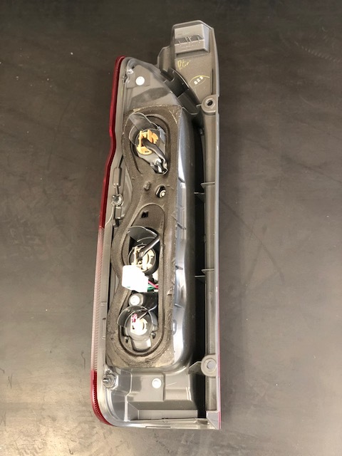 ハイエース 4型 テールランプ 200系 純正 トヨタ テール | レジアスエース 純正タイプ 4型純正 ledテールの通販 ハイエース4型 純正ledテールランプの通販 即決有 0