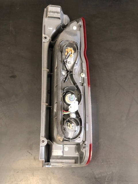 ハイエース 4型 テールランプ 200系 純正 トヨタ テール | レジアスエース 純正タイプ 4型純正 ledテールの通販 ハイエース4型 純正ledテールランプの通販 即決有 0