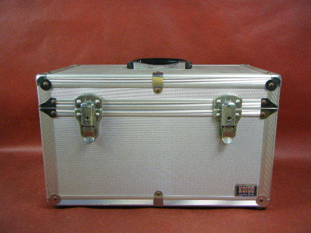 1ふ8☆良品 KOIDE カメラバッグ アルミハードケース 鍵付き 高さ25.5