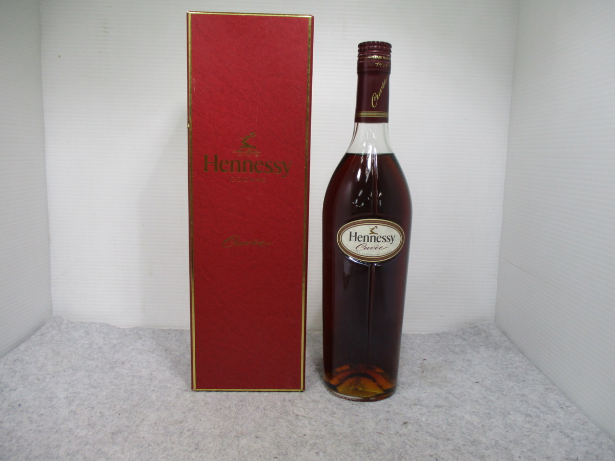 HENNESSY CUVEE ヘネシー キュベ ブランデー 未開封 箱入 古酒 700ml