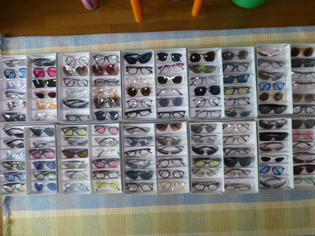 激安大特価，低価 今の流行サングラス展示サンプル品１２０本点セット(金属フレーム)｜売買されたオークション情報、yahooの商品情報をアーカイブ公開 - オークファン 金属フレーム
