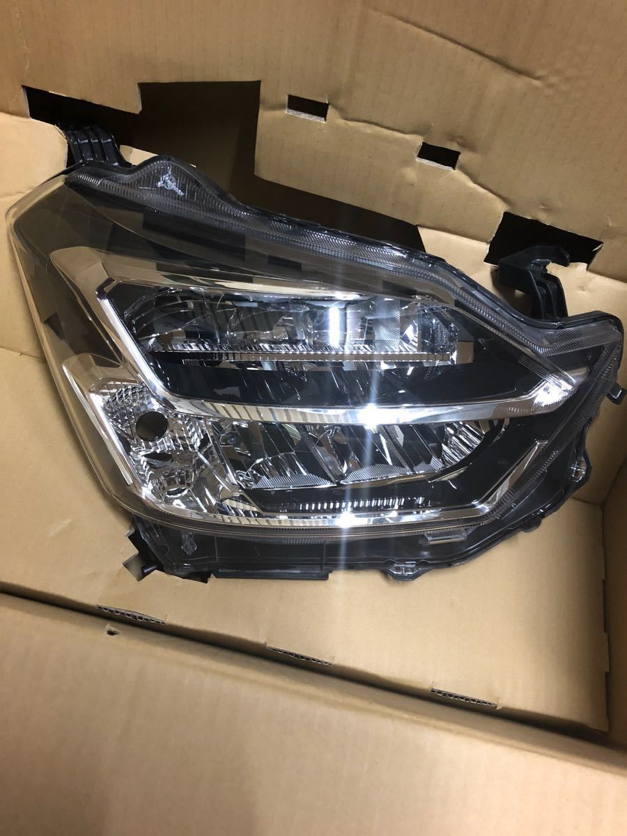 ミライース LA350S 右ヘッドライト LED 【公式通販】