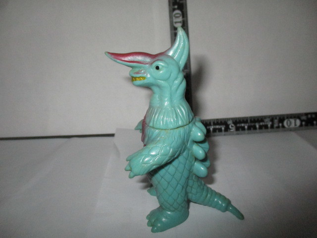 ブルマァク ミニ ソフビ オイルドリンカー ウルトラマンタロウ