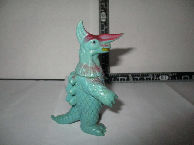 ブルマァク ミニ ソフビ オイルドリンカー ウルトラマンタロウ