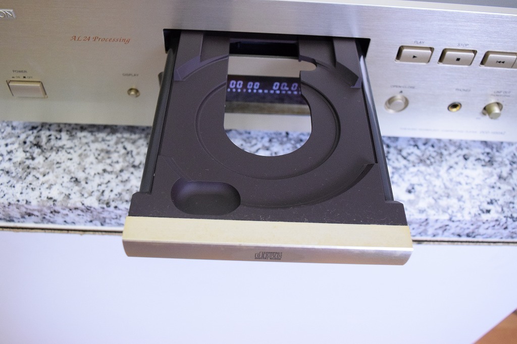 【送料無料!!】DENON/デノン DCD-1650AZ CDプレーヤー【ジャンク品】