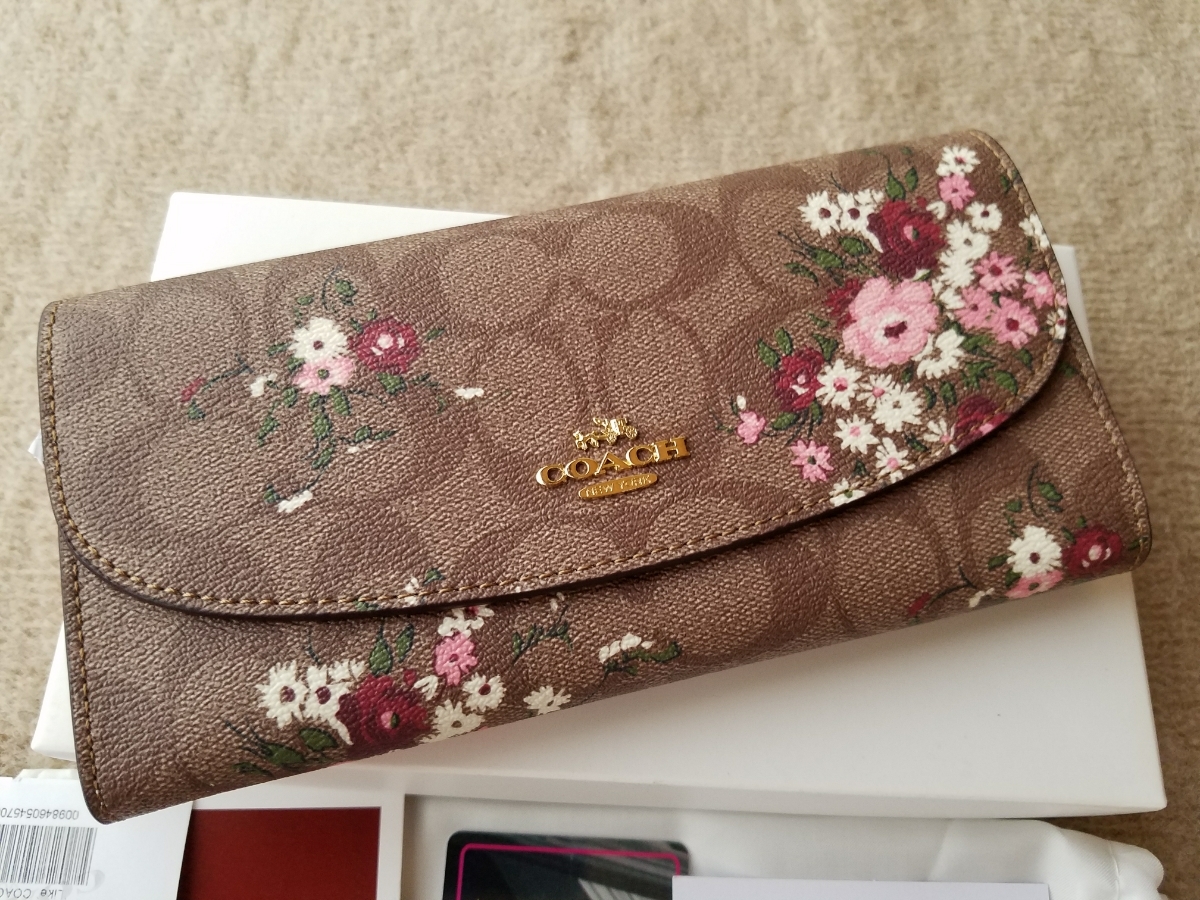 COACH長財布レディース新品未使用