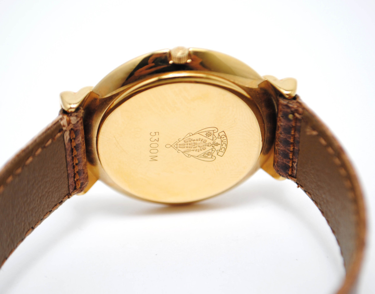 【希少】GUCCI グッチ 腕時計 5300M シェル ゴールド nanahachiya】GUCCI グッチ 5300M ゴールド シャンパン文字盤 メンズ