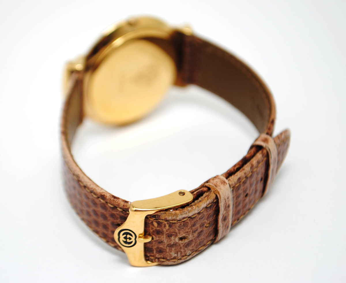 【希少】GUCCI グッチ 腕時計 5300M シェル ゴールド nanahachiya】GUCCI グッチ 5300M ゴールド シャンパン文字盤 メンズ