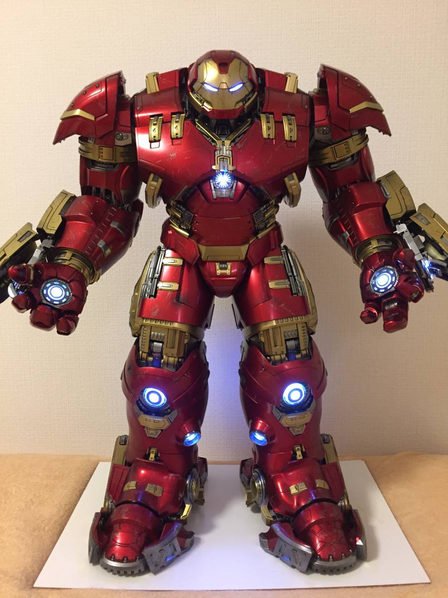 美品 開封済み ホットトイズ アイアンマン ハルクバスター フィギュア アベンジャーズ