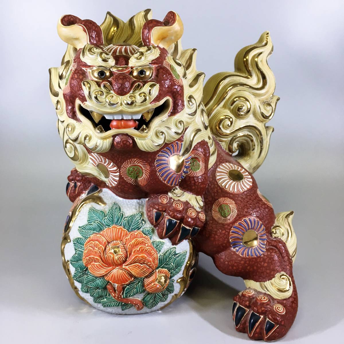 太吉 双仙作 九谷焼 玉乗唐獅子 色彩玉獅子 狛犬 古美術品 細密 太吉 双仙作 九谷焼 玉乗唐獅子 色彩玉獅子 狛犬 古美術品 細密