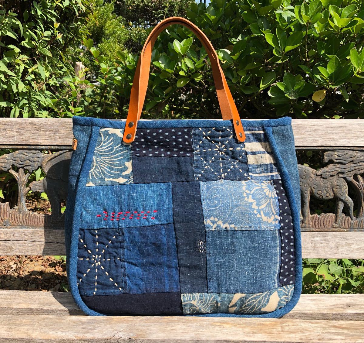 chibisixハンドメイド 古布 バッグ 型染め 絣 藍染め リメイク 革