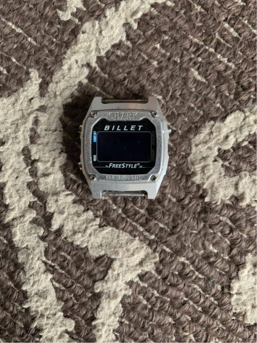 FREESTYLE SHARK BILLET_1