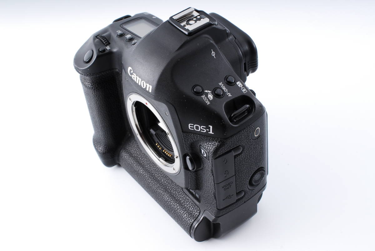 Mark X EOS-1D III - かつてのプロ機の一眼レフを、いま趣味のカメラ 