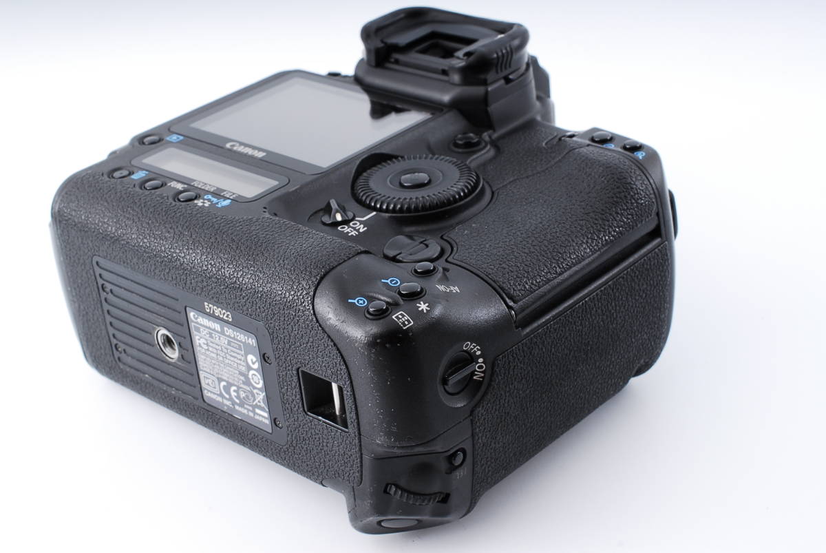 Mark X EOS-1D III - かつてのプロ機の一眼レフを、いま趣味のカメラ 