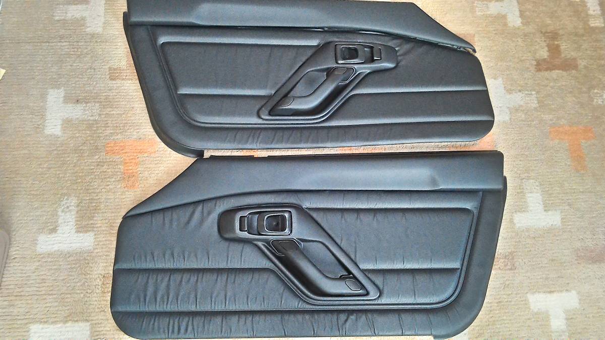 スズキ カプチーノ EA21R　ドア内張り・インナーハンドル　左右セット　中古品
