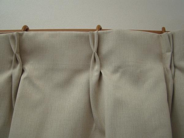 ★激安カーテン市場★130x230遮光1級光消臭★アイボリー柄有