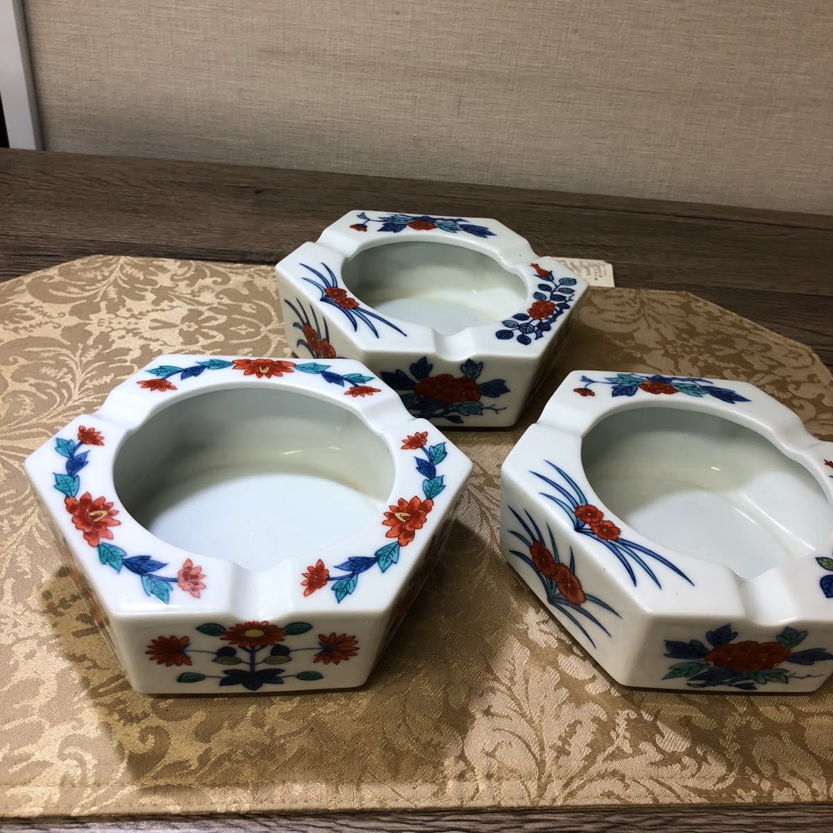 今泉今右衛門 灰皿 今泉今右衛門造 有田焼 色鍋島 工芸品 今泉