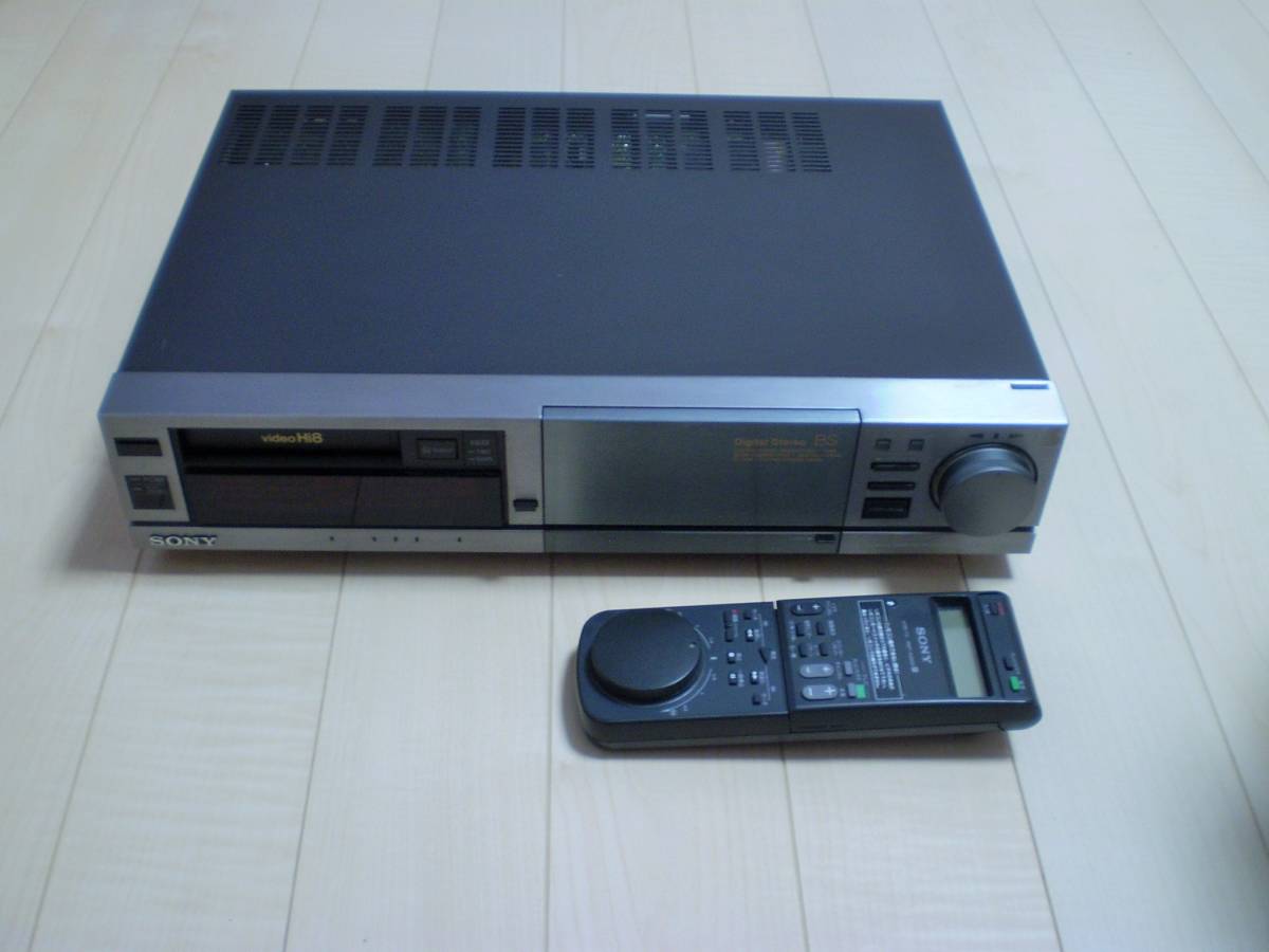 ☆程度良好☆整備済み動作品☆SONY Hi-8ビデオ 最高峰 EV-BS3000 「高音質高画質」搭載機☆ hi8 SONY 動作確認済◇EV-BH10◇高画質Hi8小型高級機☆状態良好 8mmと 専門店の保証付き！整備済み品 (VideoHi8