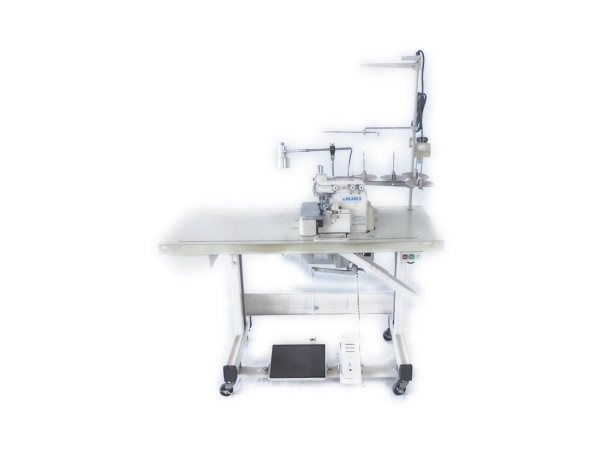 JUKI MO-6700D シリーズ MO-6704D 業務用ミシン 工業用ミシン 1本針 オーバー ロックミシン キャスター付 中古 楽直 F2513630