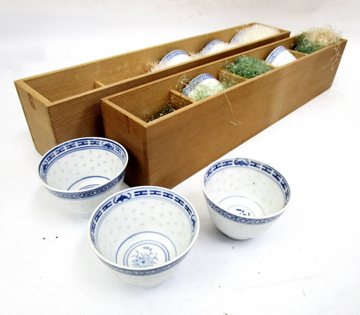 20 111-82236-11 中国 蛍焼茶焼 蘭紋 蛍焼 蛍透 煎茶碗 10客セット