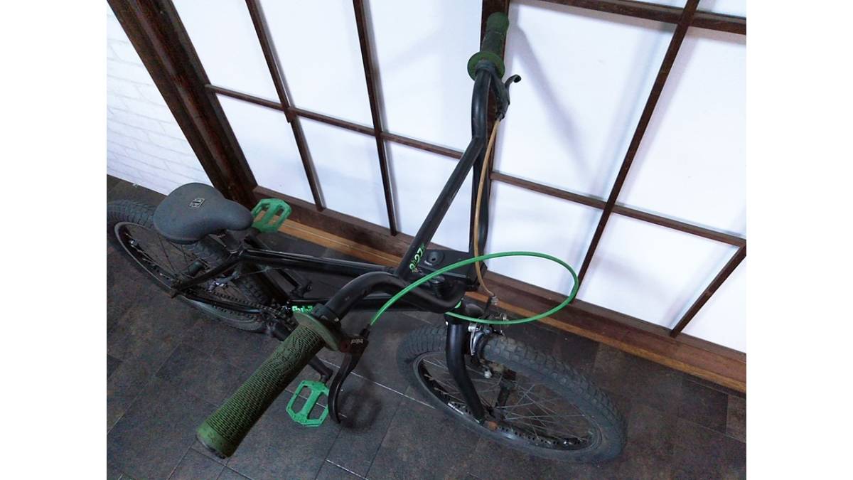 Flybikes BMX Electron埼玉直接引取できる方限定フライバイクス Flybikes BMX Electron埼玉直接引取できる方限定フライバイクス