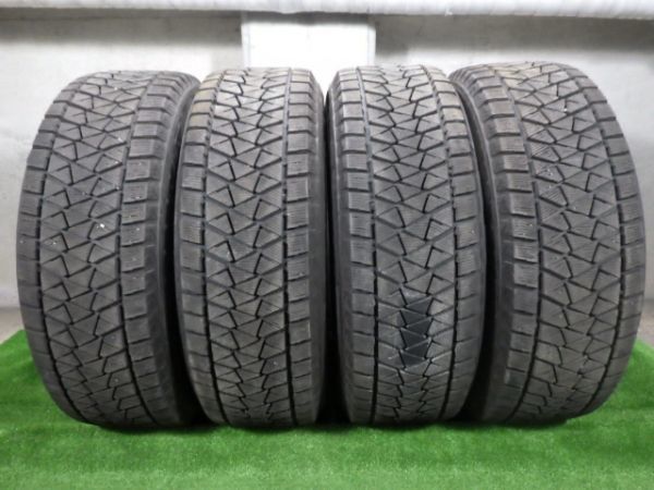 ブリヂストン BLIZZAK DM-V2 235/65R17 4本SET／2015年製 7-8分山 スタッドレスタイヤ／中古 特筆すべき損傷なし／手渡し可／110109D04Y16