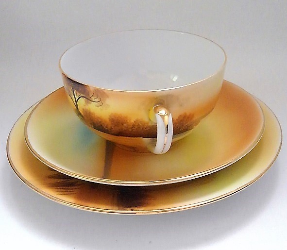 オールドノリタケ オールドノリタケ銘品!! 金盛上藍帯イギリス 有名
