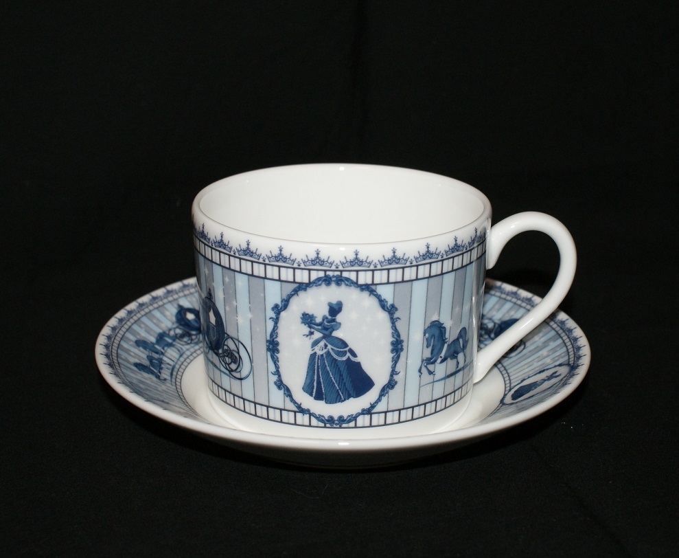 人気セール，本物保証 ウェッジウッド WEDGWOOD ティータイムコレクション ディズニープリンセス/シンデレラ ティーカップ＆ソーサー(ウェッジウッド)｜売買されたオークション情報、yahooの商品情報をアーカイブ ウェッジウッド