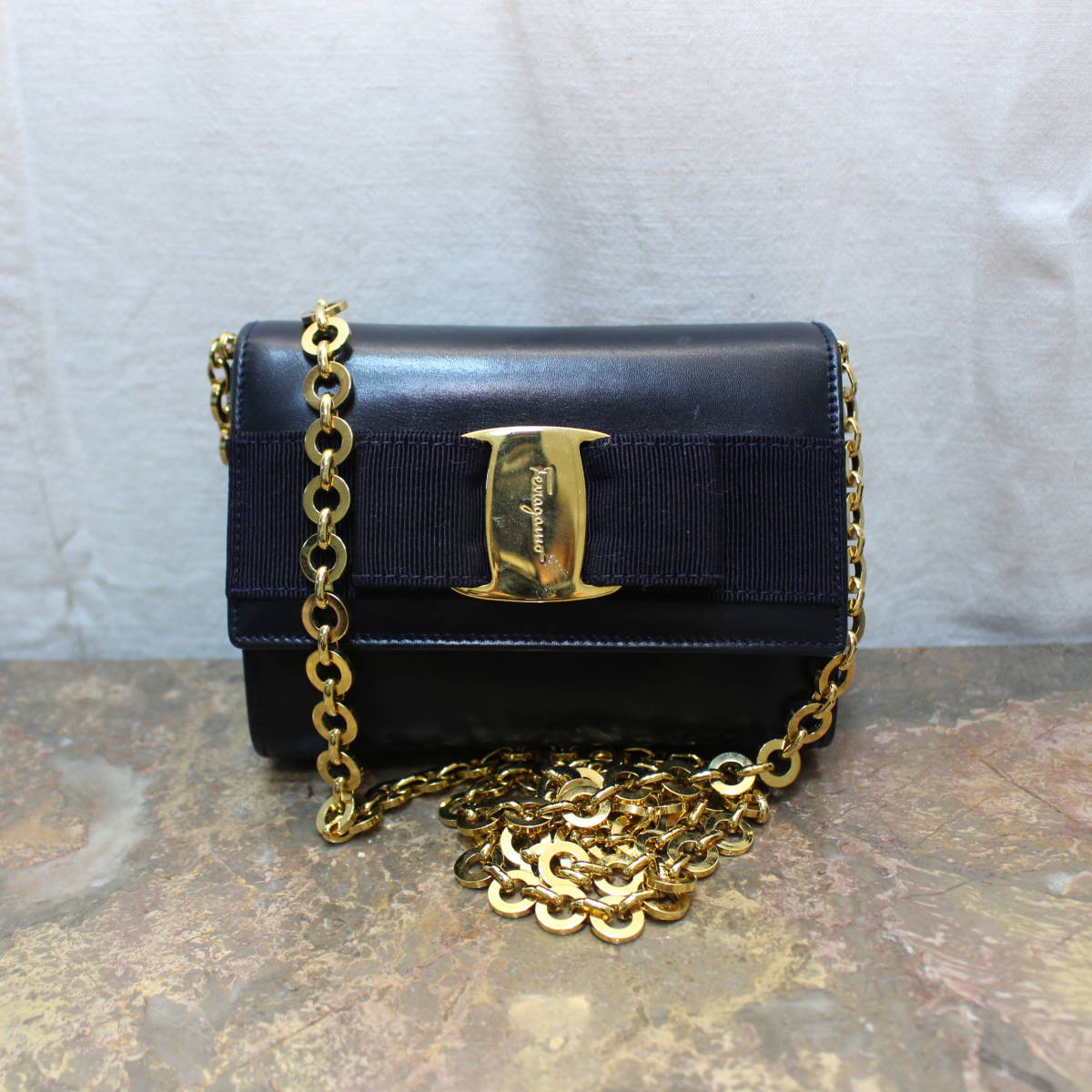 Vara Ferragamo Salvatore Chain Bag Leather Shoulder bag Bow chain 