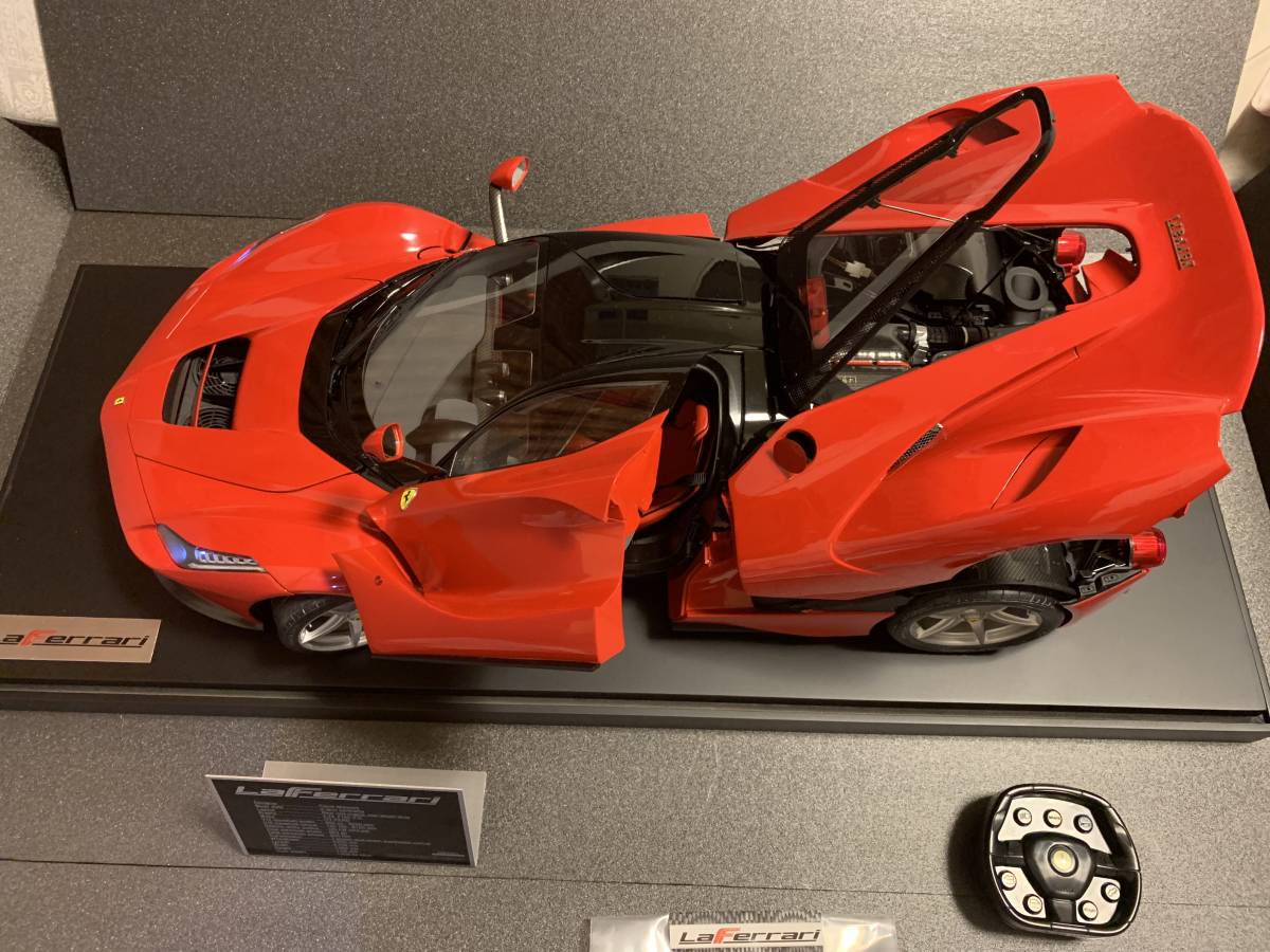 hachette アシェット ラフェラーリ 1/8 ミニカー 1/8 FERRARI La