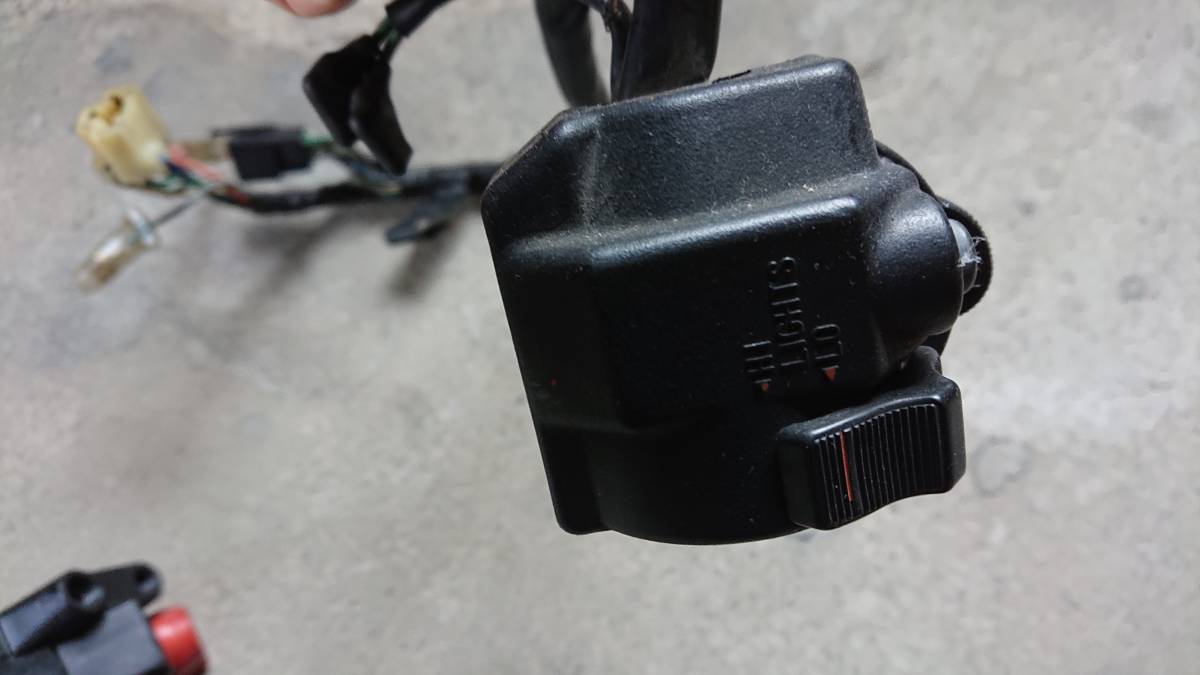 cbx400f ハンドルスイッチ左右 【公式通販】
