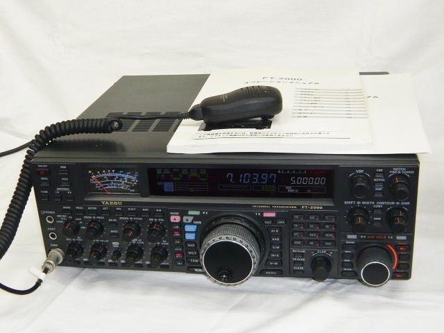 【人気，最新作】 Yaesu FT-2000M 50w機 新スプリアス 2波同時受信 電源/チューナー内蔵 HF 50MHz帯 ヤエス(固定)｜売買されたオークション情報、yahooの商品情報をアーカイブ公開 - オークファン 固定