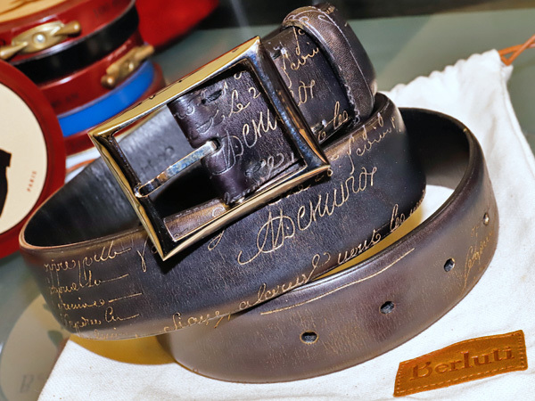 新作，本物保証 ベルルッティ Berluti 極 日本限定第二弾 ゴールデンパティーヌ CLASSIC シルバーバックル カリグラフレザーベルト メンズ85 本物 正規(黒)｜売買されたオークション情報、yahooの商品情報をアー 皮革、レザー